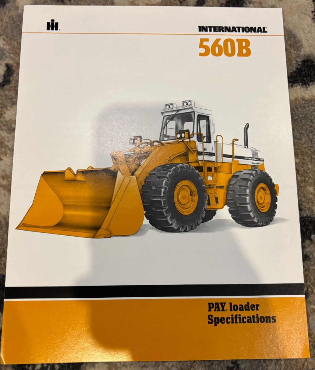 International Harvester 560B Pay Wheel Loader Brochure AMIL25