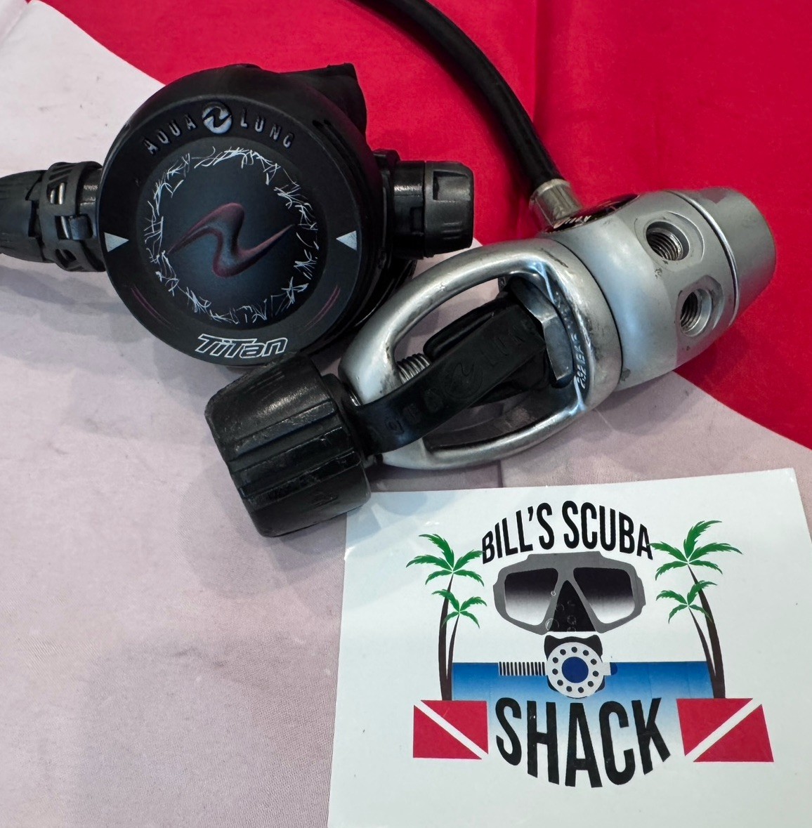 AQUALUNG TITAN SCUBA REGULATOR MAKES  EXTRA BACKUP OR BOAT SPARE