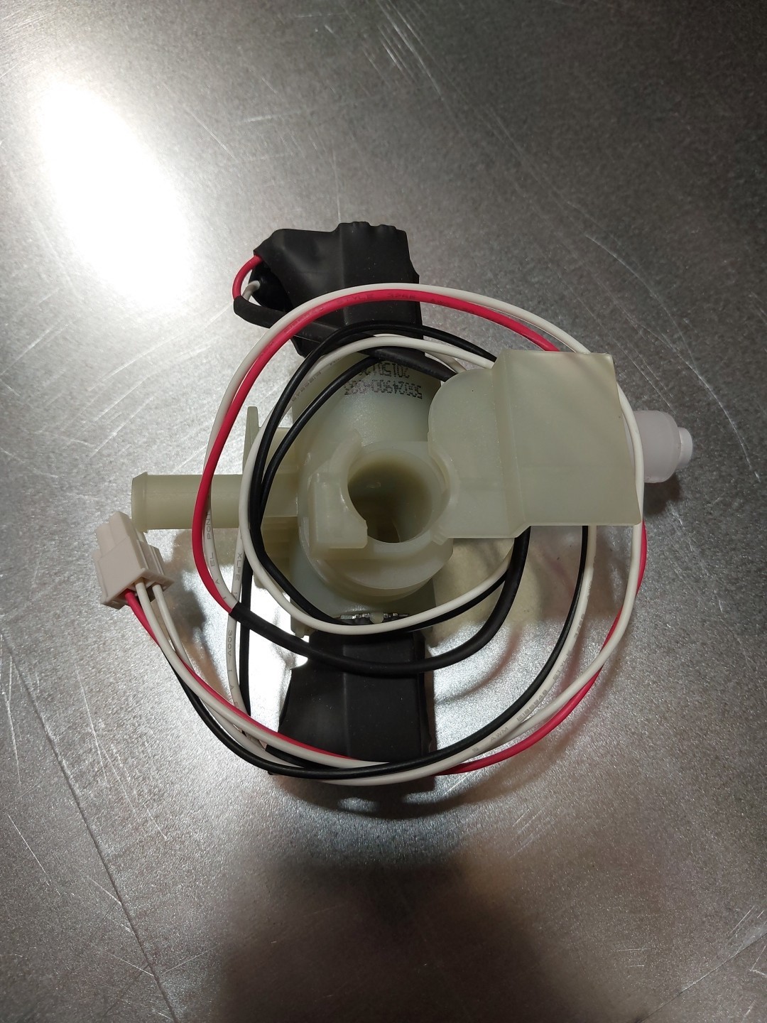 50027997-001/U Honeywell Solenoid Valve Assembly