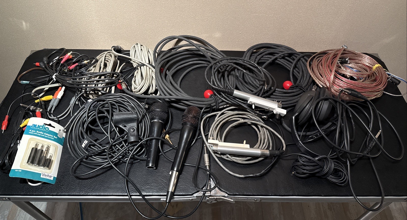 Huge Lot Of Stereo Karaoke Cords And Connectors Speaker Cable Mics And More