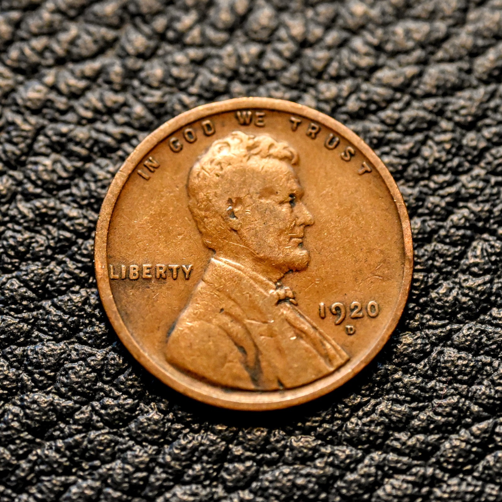 1920-D Lincoln Wheat Cent ~ FINE (F / FN) Condition ~ COMBINED SHIPPING!