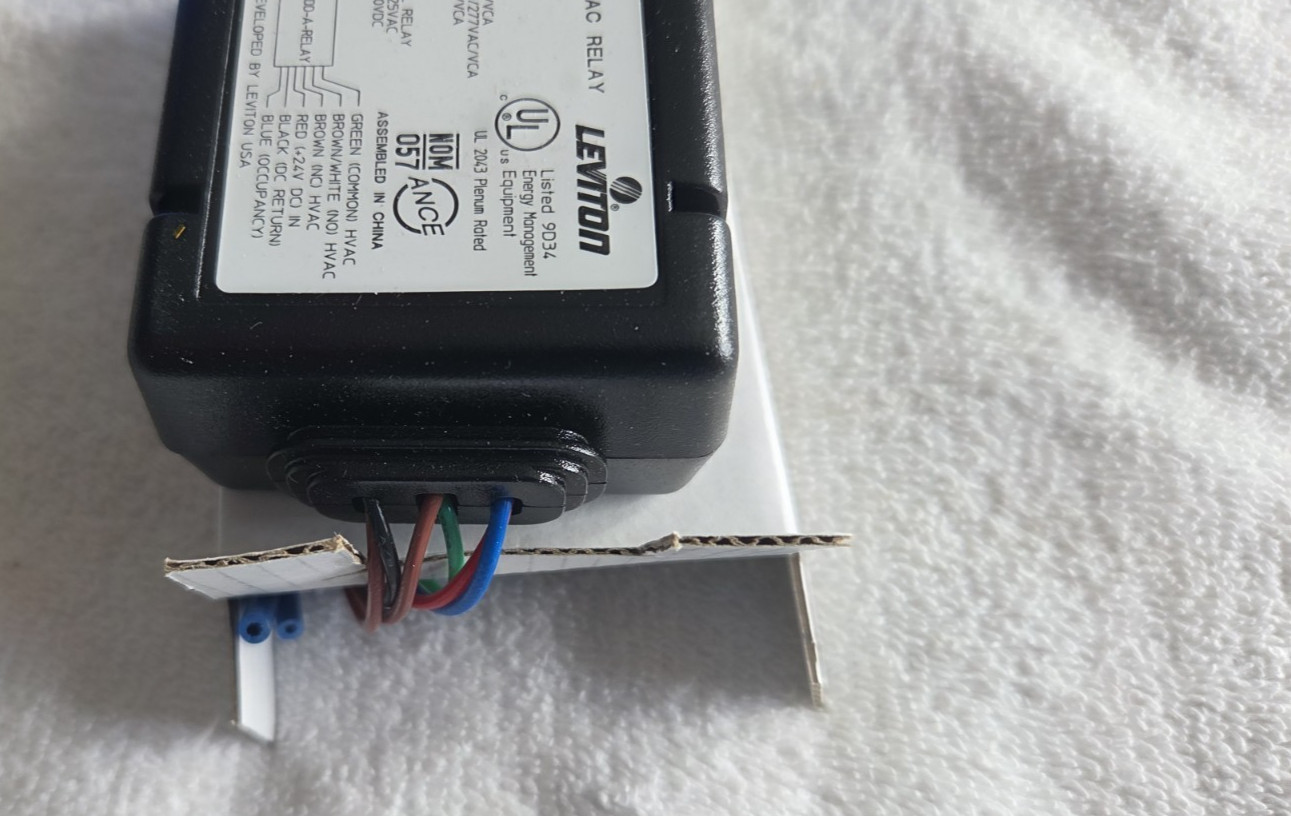 ( 1 ) Leviton OSA20-R00 Occupancy Sensor