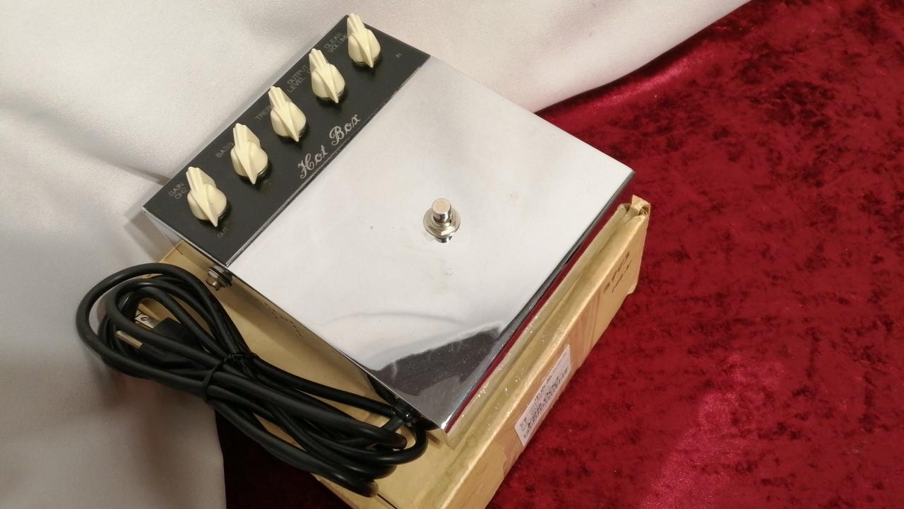 Matchless HOT BOX Preamp Tube Guitar Pedal 12AX7 Handwired Used