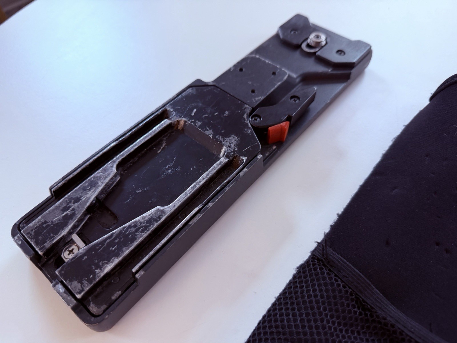 Sony VCT-14 Quick Release Tripod Adapter Plate