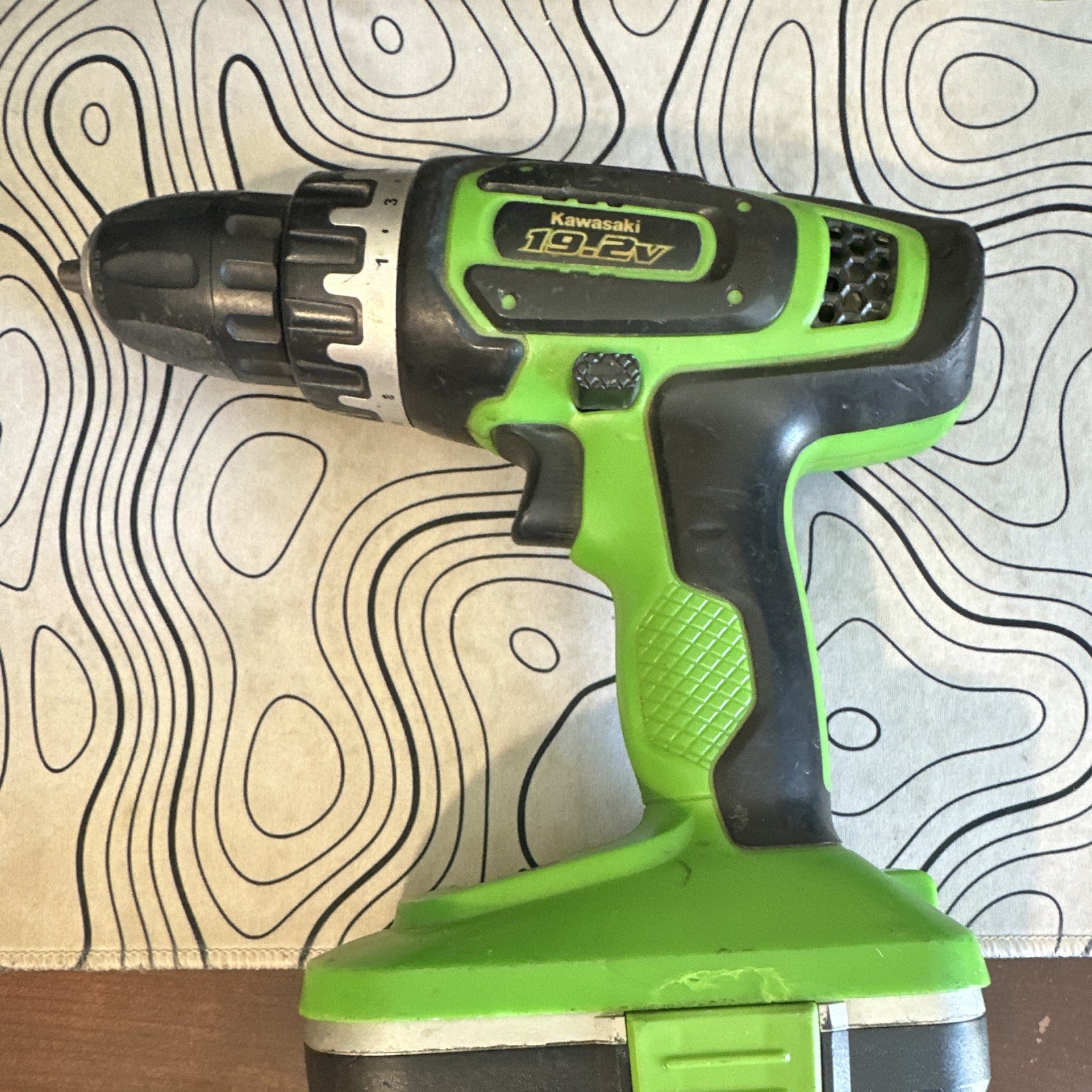 Kawasaki 19.2V Cordless Drill 3/8 Keyless Chuck w/ 1 NiCd Battery (no charger)