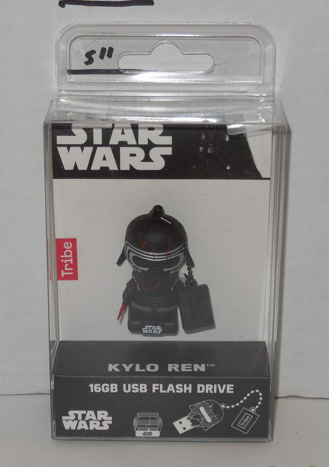 Star Wars  Kylo Ren 16GB USB 2.0 Flash Drive by Tribe