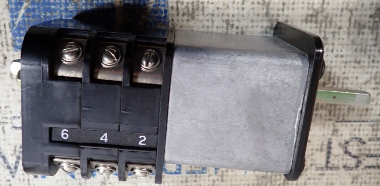 NEW - GE 10AH403 400 83004 4 Type SBM Control Switch