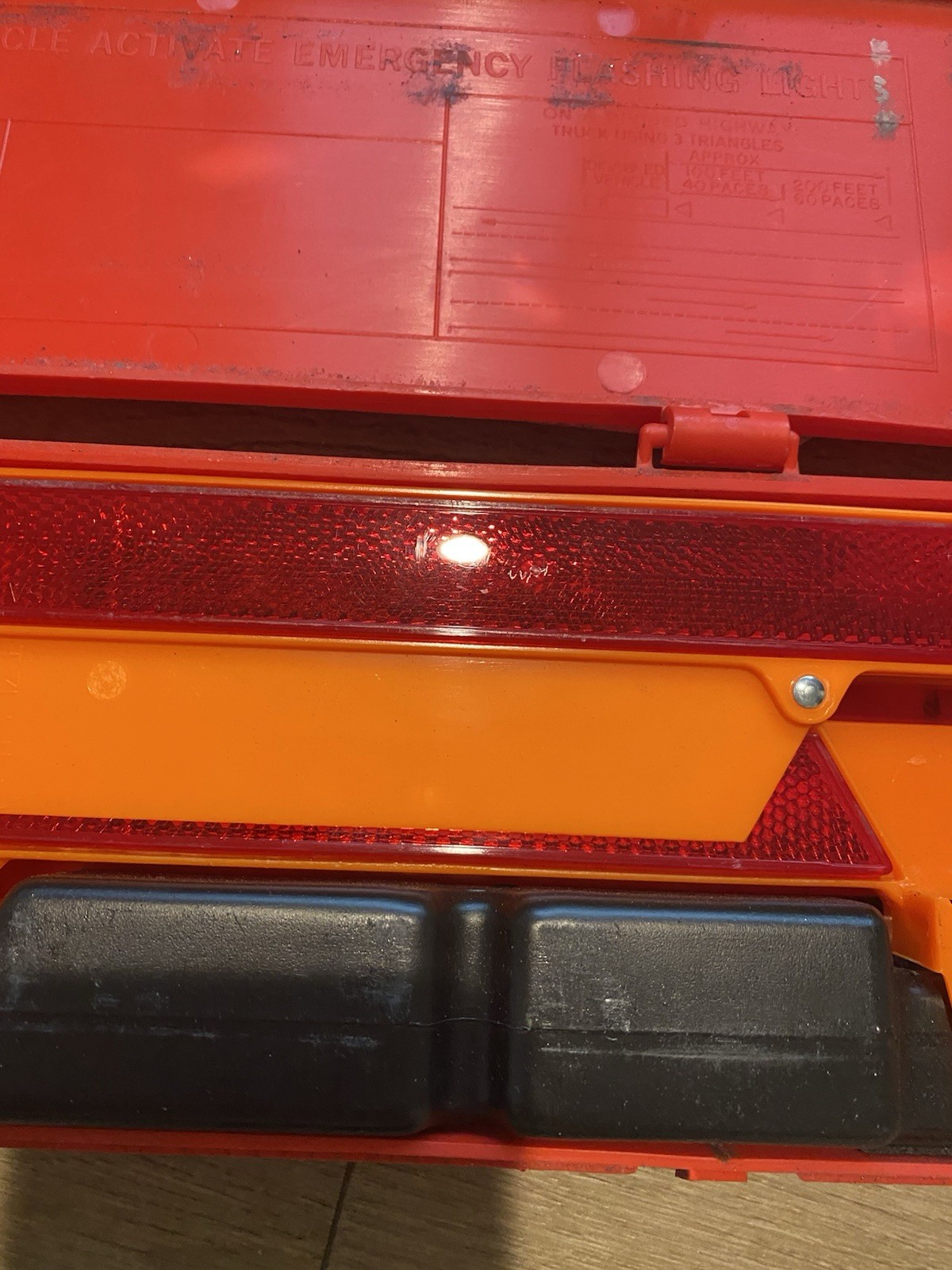 Sate-Lite Auto Safe Safety Triangle With Case