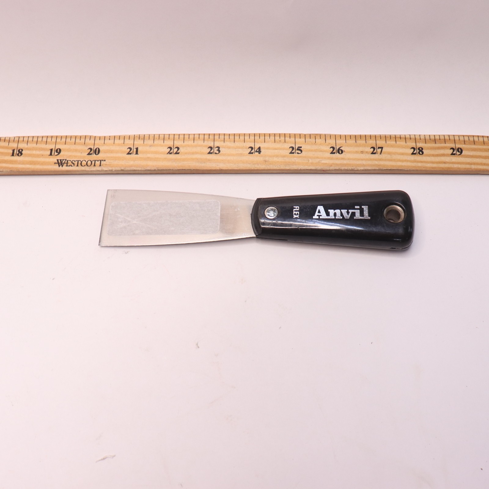 Anvil 1.5 in. Flexible Steel Putty Knife