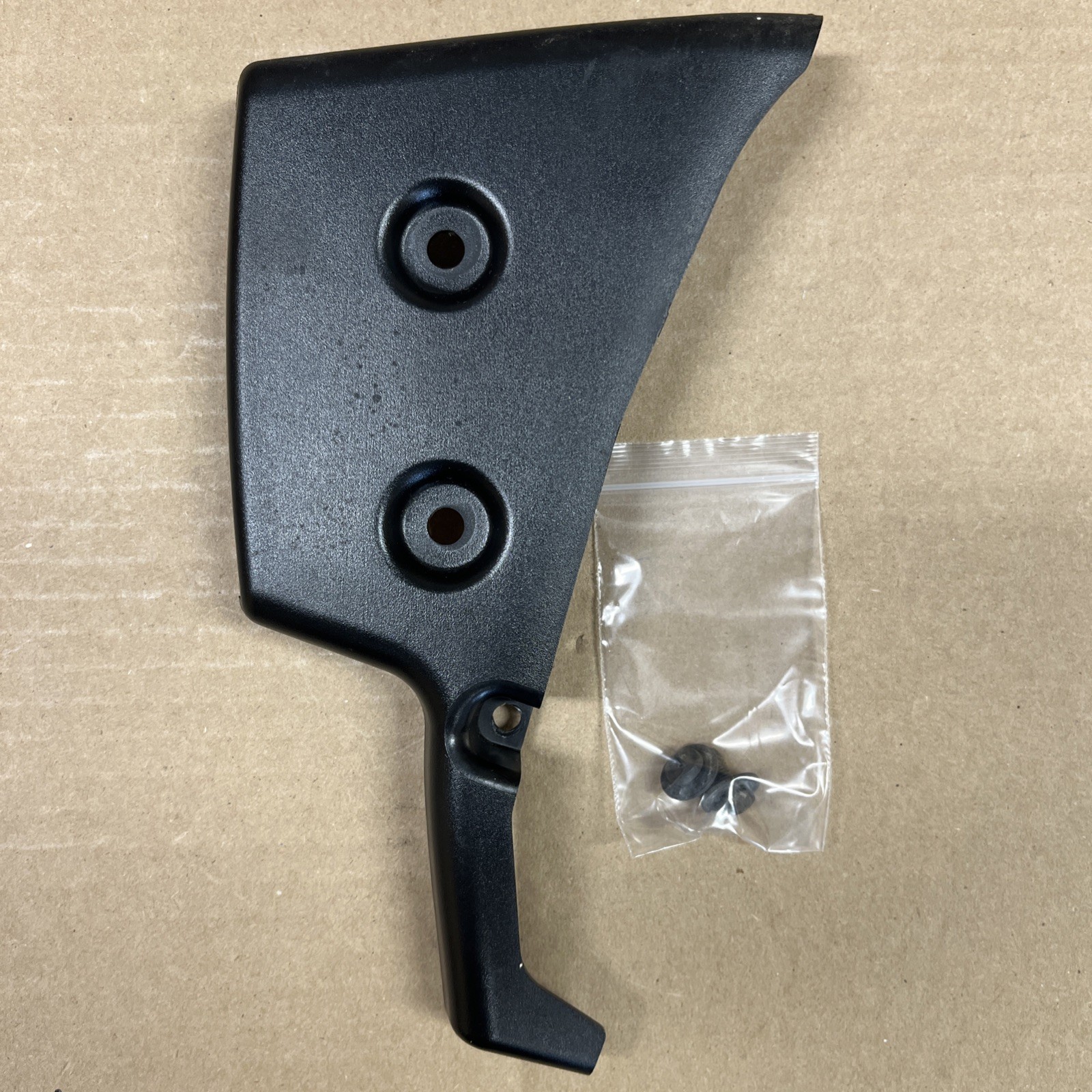 Plastic Inner Side Panel Right Side INVACARE ELECTRIC WHEELCHAIR PRONTO M91