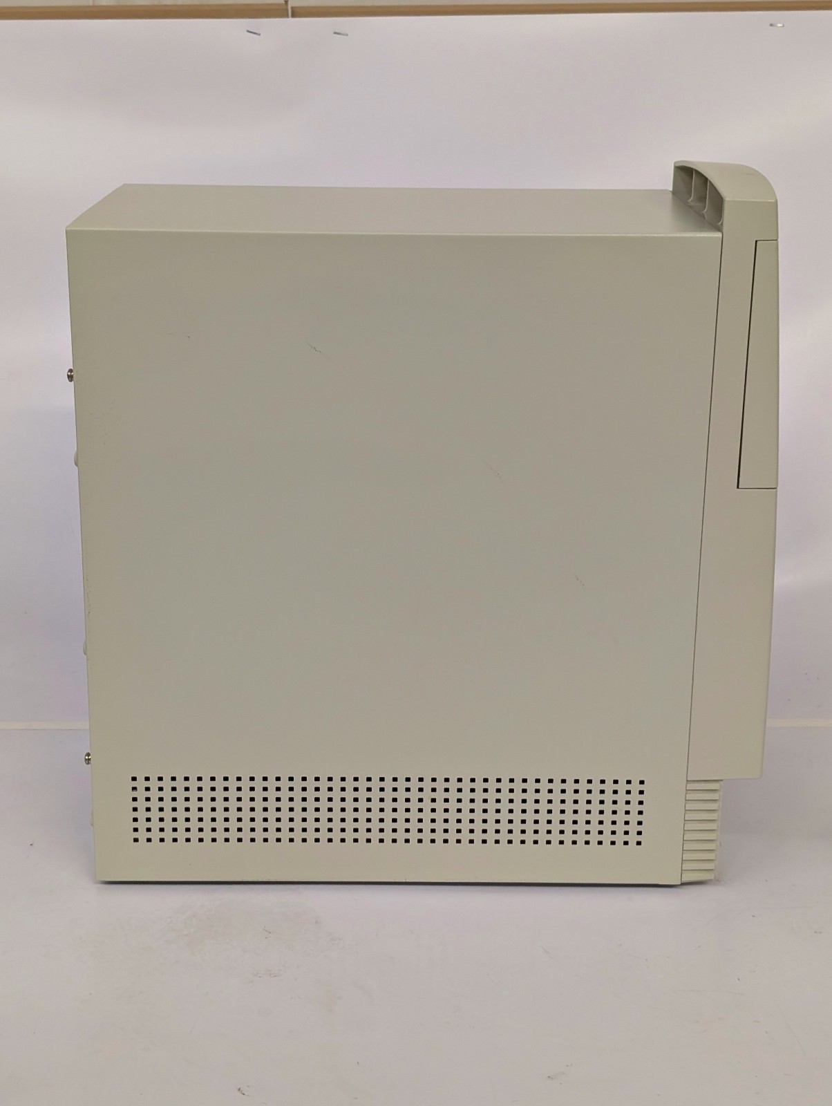 IBM Aptiva Type 2153 E2U beige desktop computer from 98; tested powers on; wiped