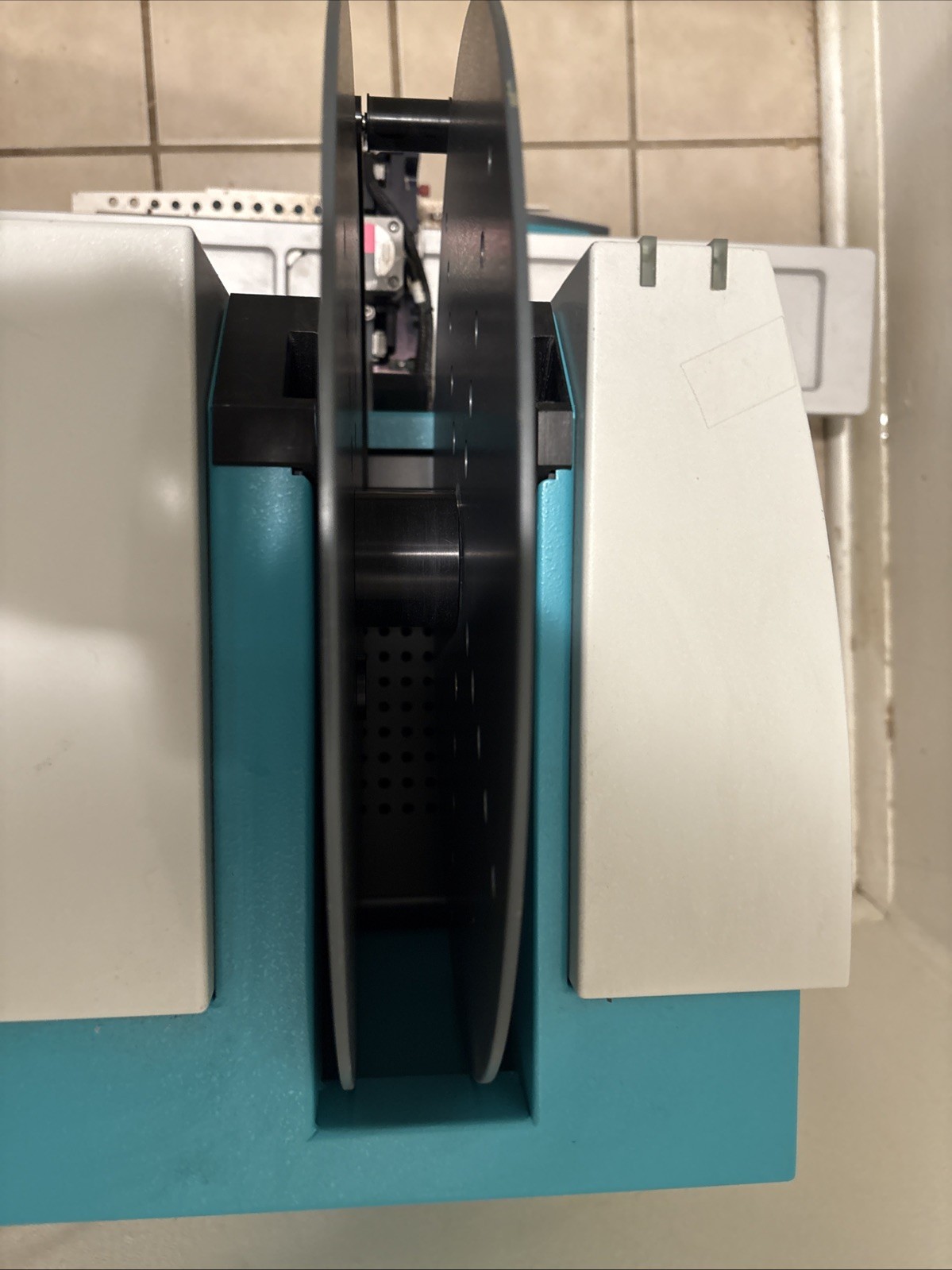 TTP Labtech Mosquito Liquid Handler 8B