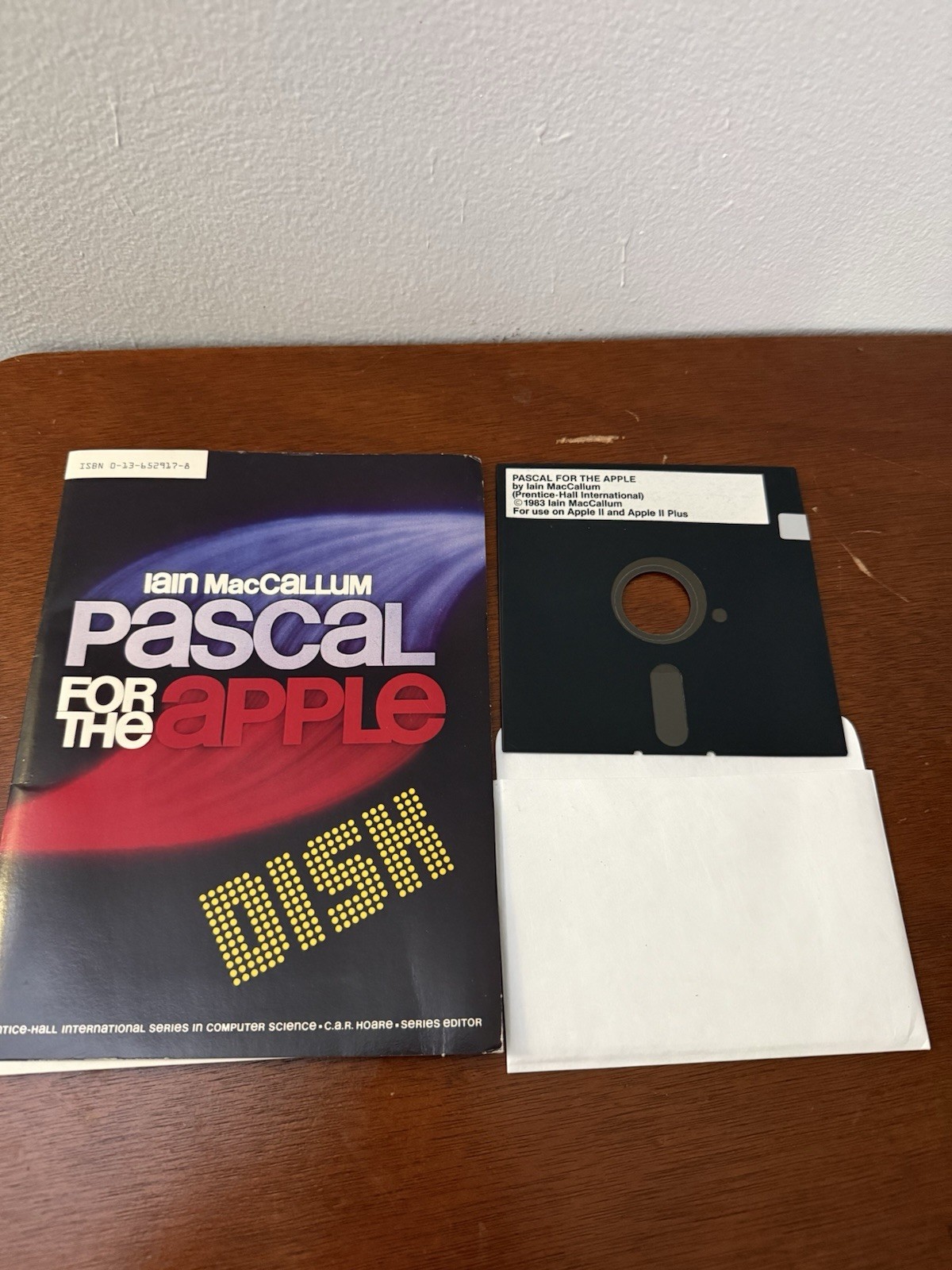 Pascal for the Apple II by Raimi MacCallum Apple II 5.25” Floppy & Book