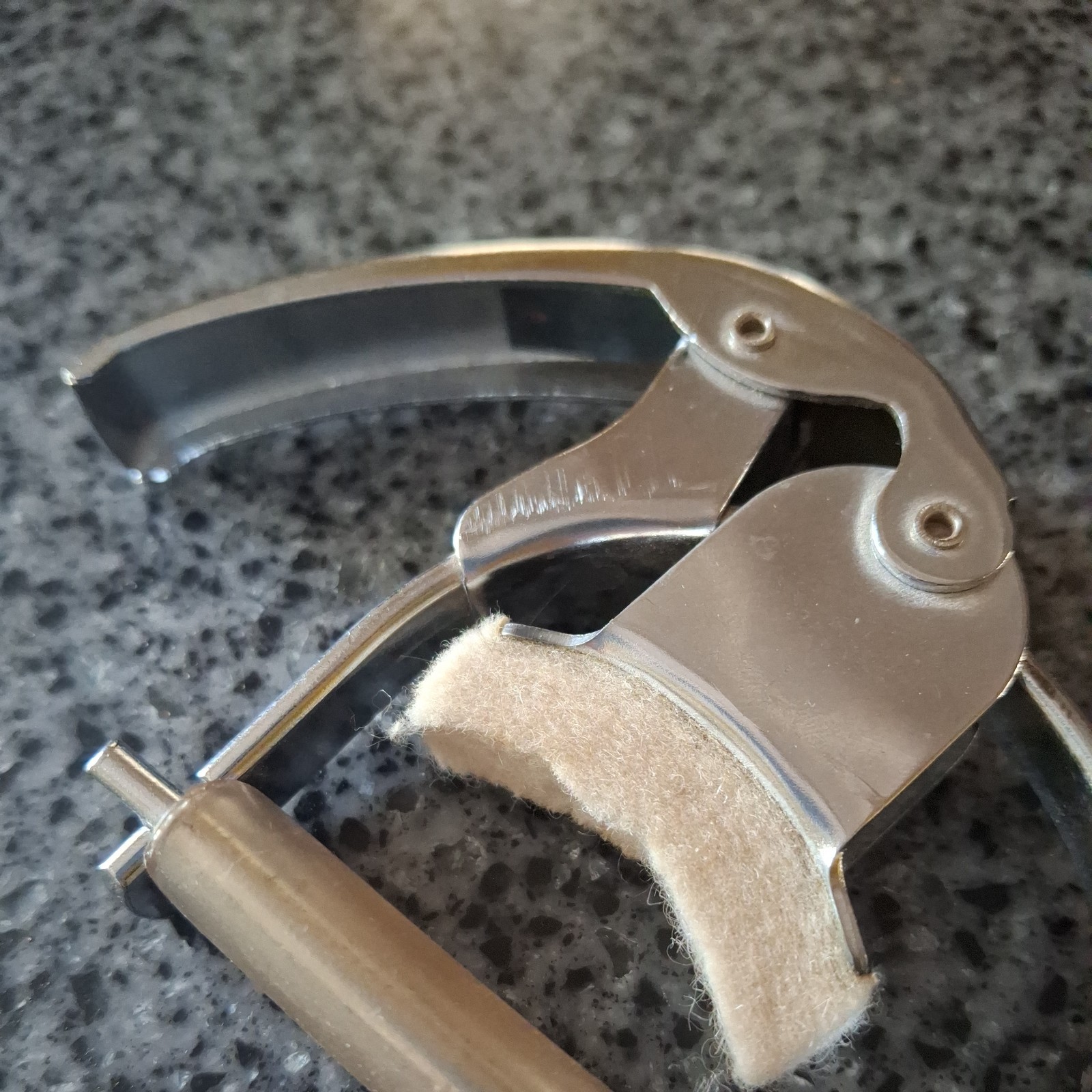 Hamilton guitar capo - free postage