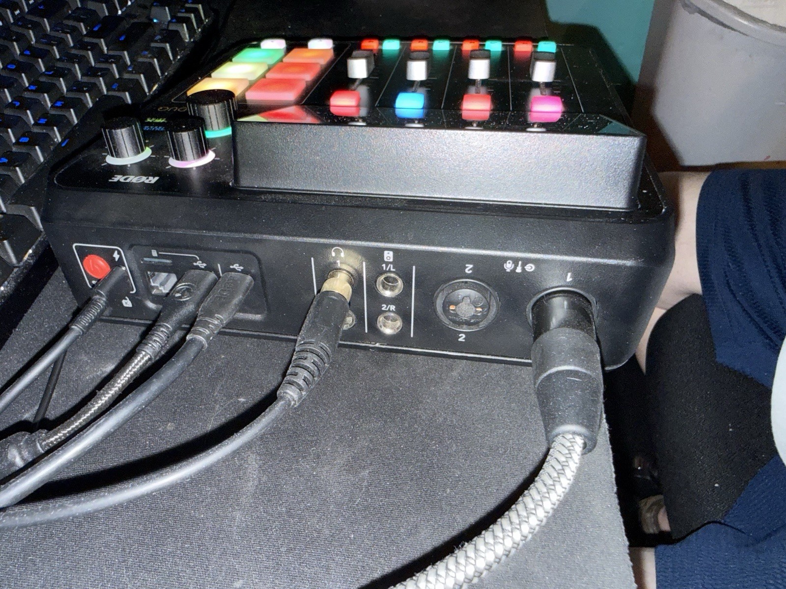 RODECASTER DUO Integrated Audio Production Studio Podcasting Excellent Condition