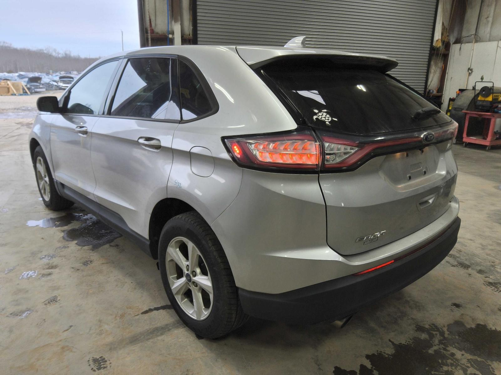 Used Battery Tray fits: 2015 Ford Edge  Grade A