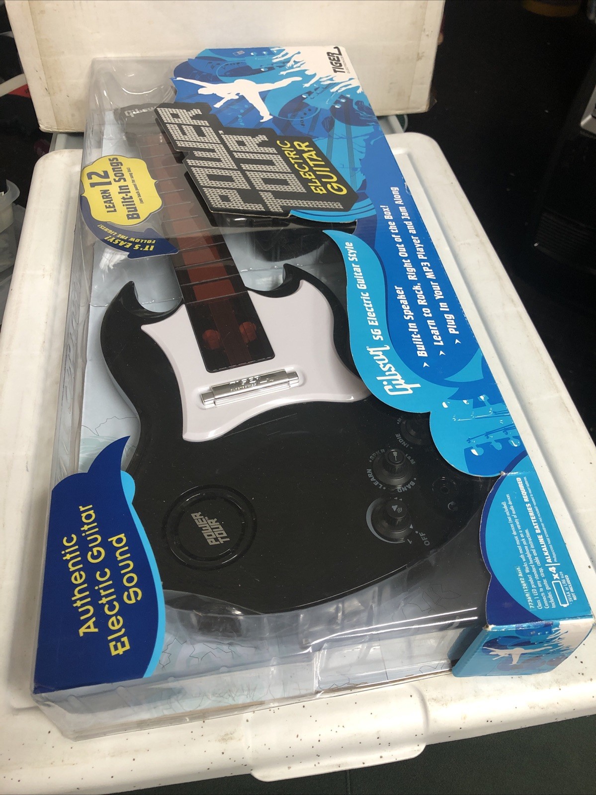 Tiger Electronics Power Tour Black Gibson Electric Guitar Toy. missing DVD