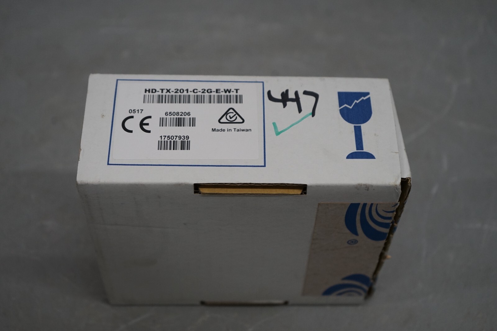 ^ Crestron HD-TX-201-C-2G-E-W-T Wall Plate Transmitter #W4652