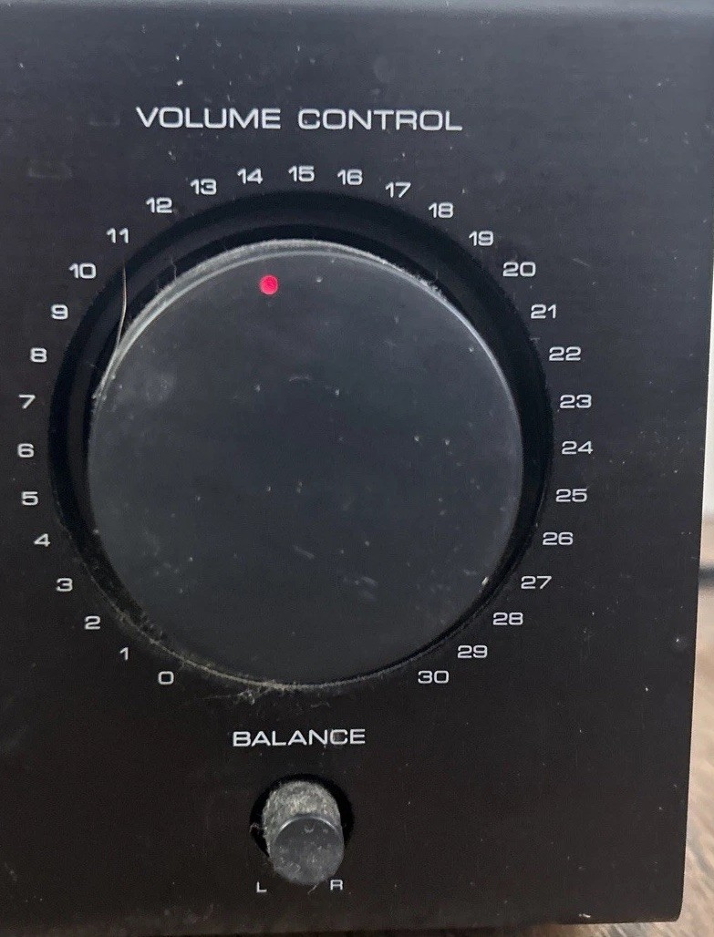 Kenwood KR-A5040 AM/FM Stereo Receiver - Untested