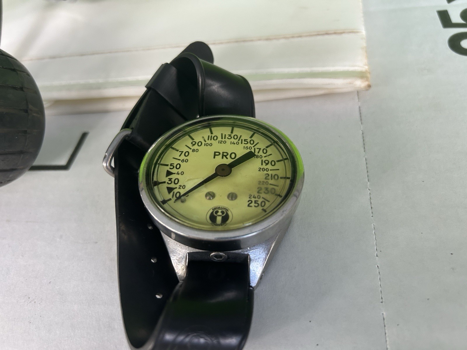 Aqualung Calypso VI Scuba Diving Regulator UNTESTED US Divers Pro Depth Meter
