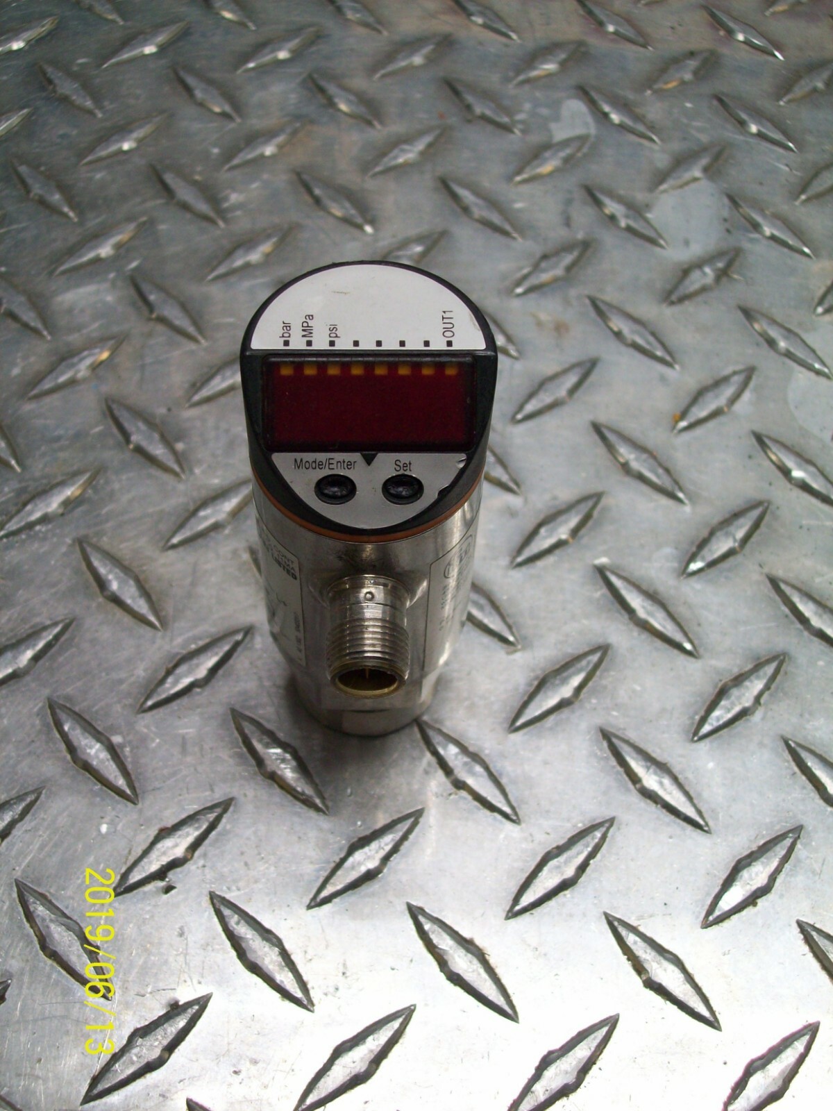 IFM EFECTOR PN5004 PRESSURE SENSOR - FREE SHIPPING