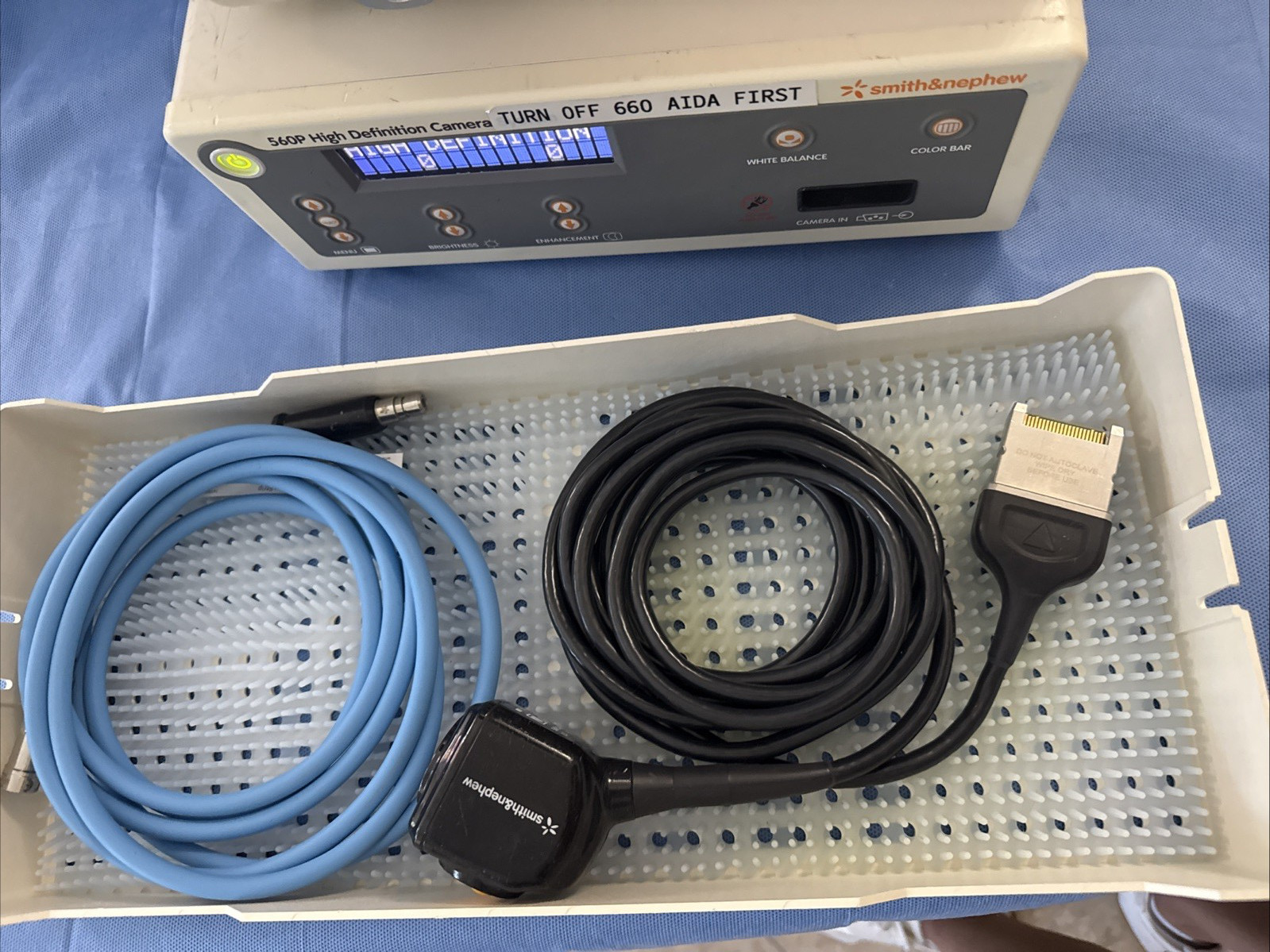 Smith and Nephew 560P HD camera system & LED3000 light source & camera head