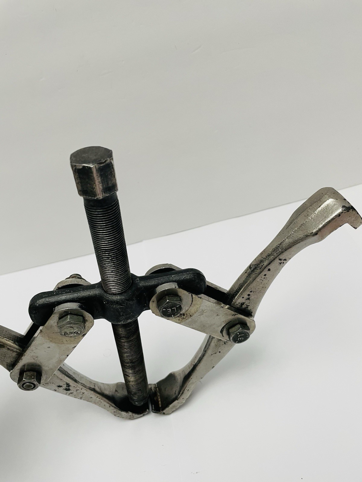 Jaw Puller Tool