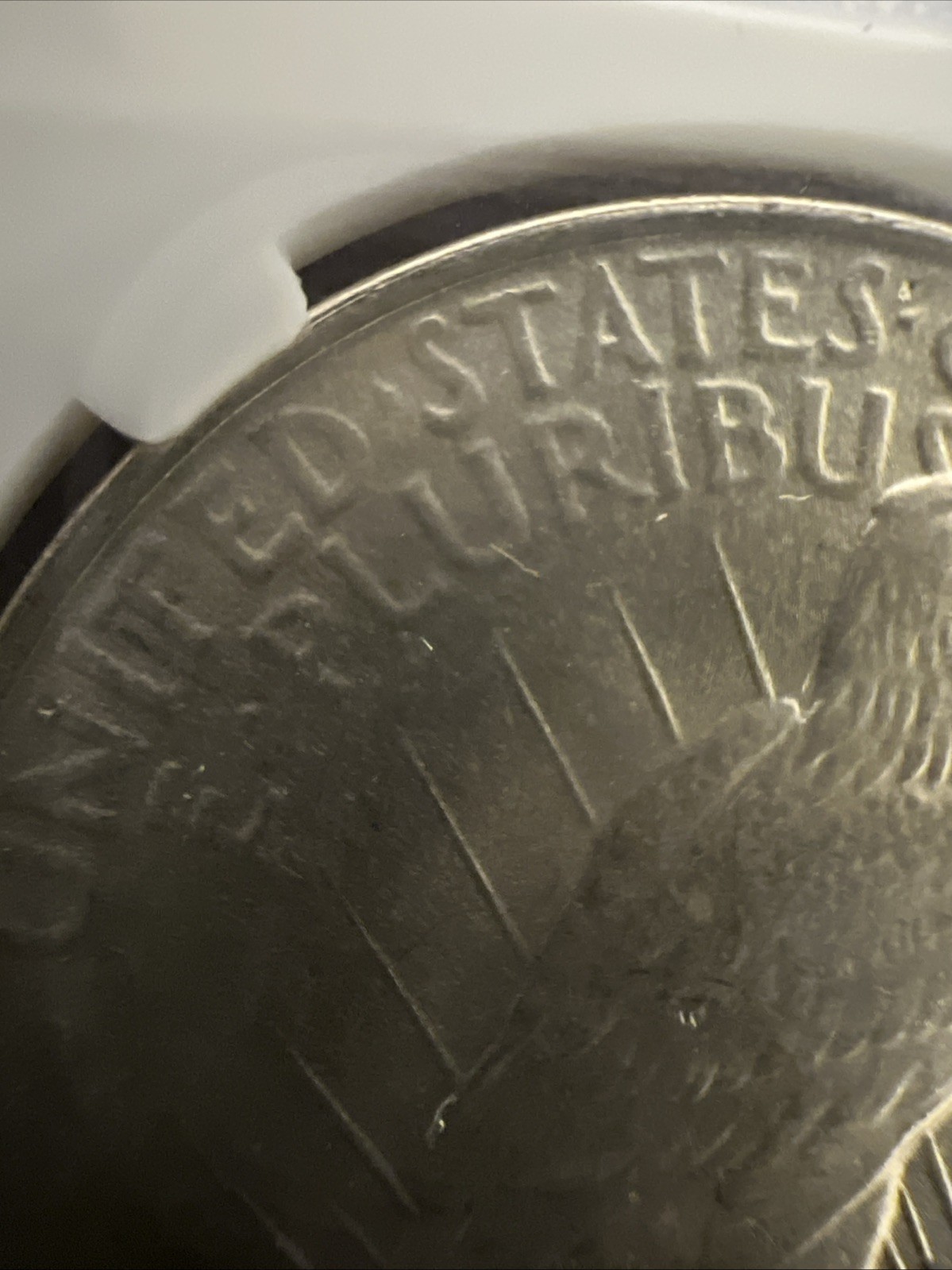 1922-P PEACE SILVER DOLLAR