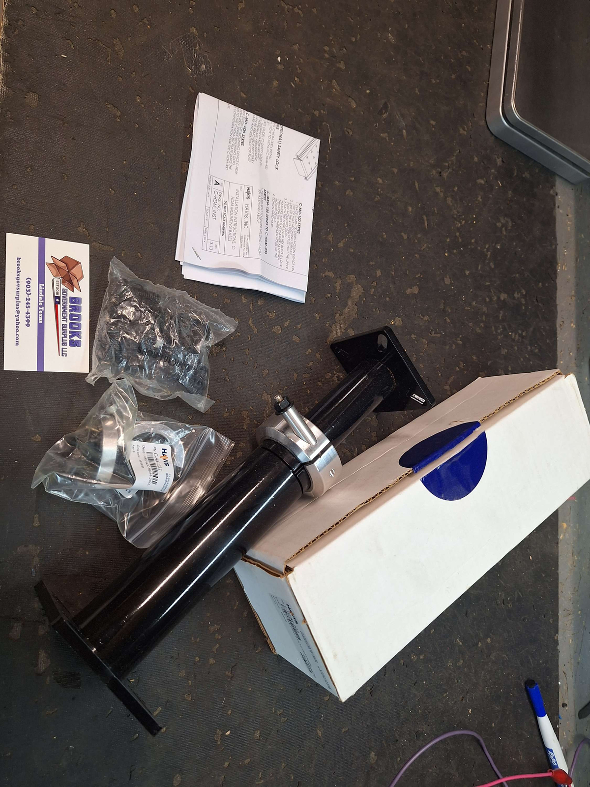 Havis 8.5 in telescoping pole short handle NEW C-HDM-202