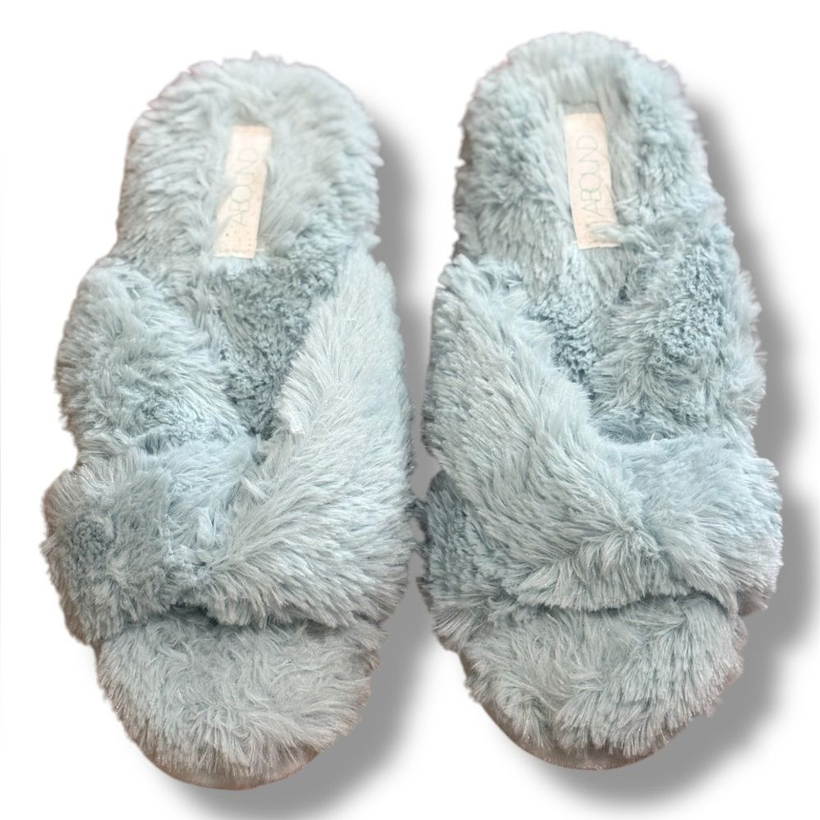 Abound Fuzzy Blue Slippers size M (7-8)
