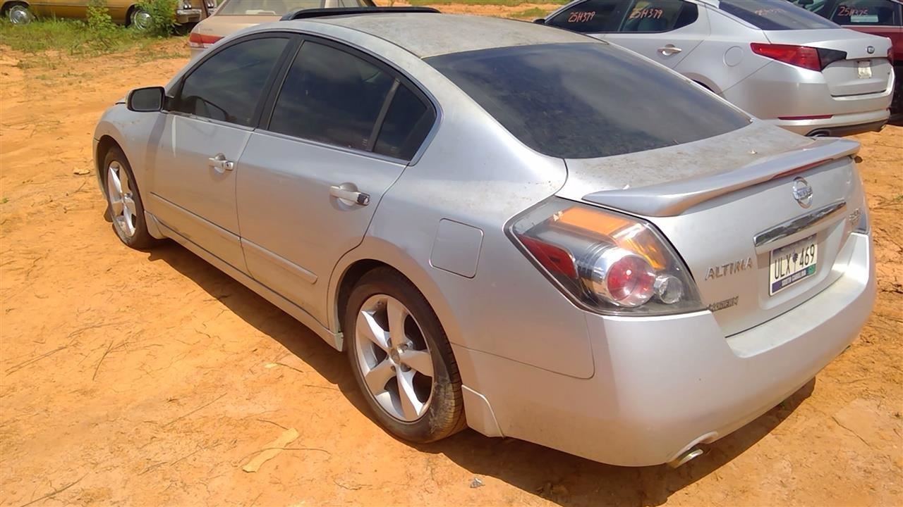 Driver Left Front Spindle/Knuckle Fits 09-14 16-23 MAXIMA 251858