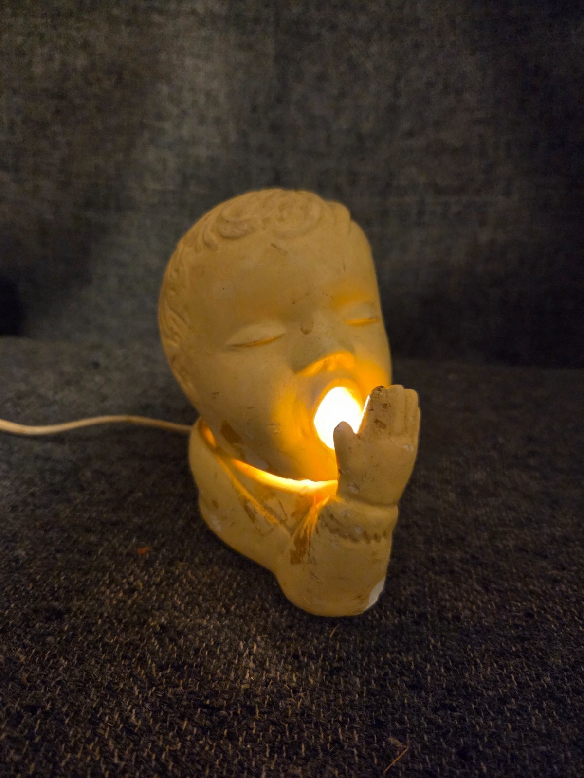 VINTAGE LEWIS WEIL CHALKWARE YAWNING SLEEPY TOT BABY LAMP