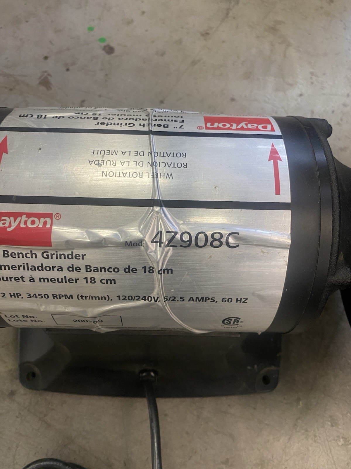 Dayton 7 Bench Grinder 1/2
