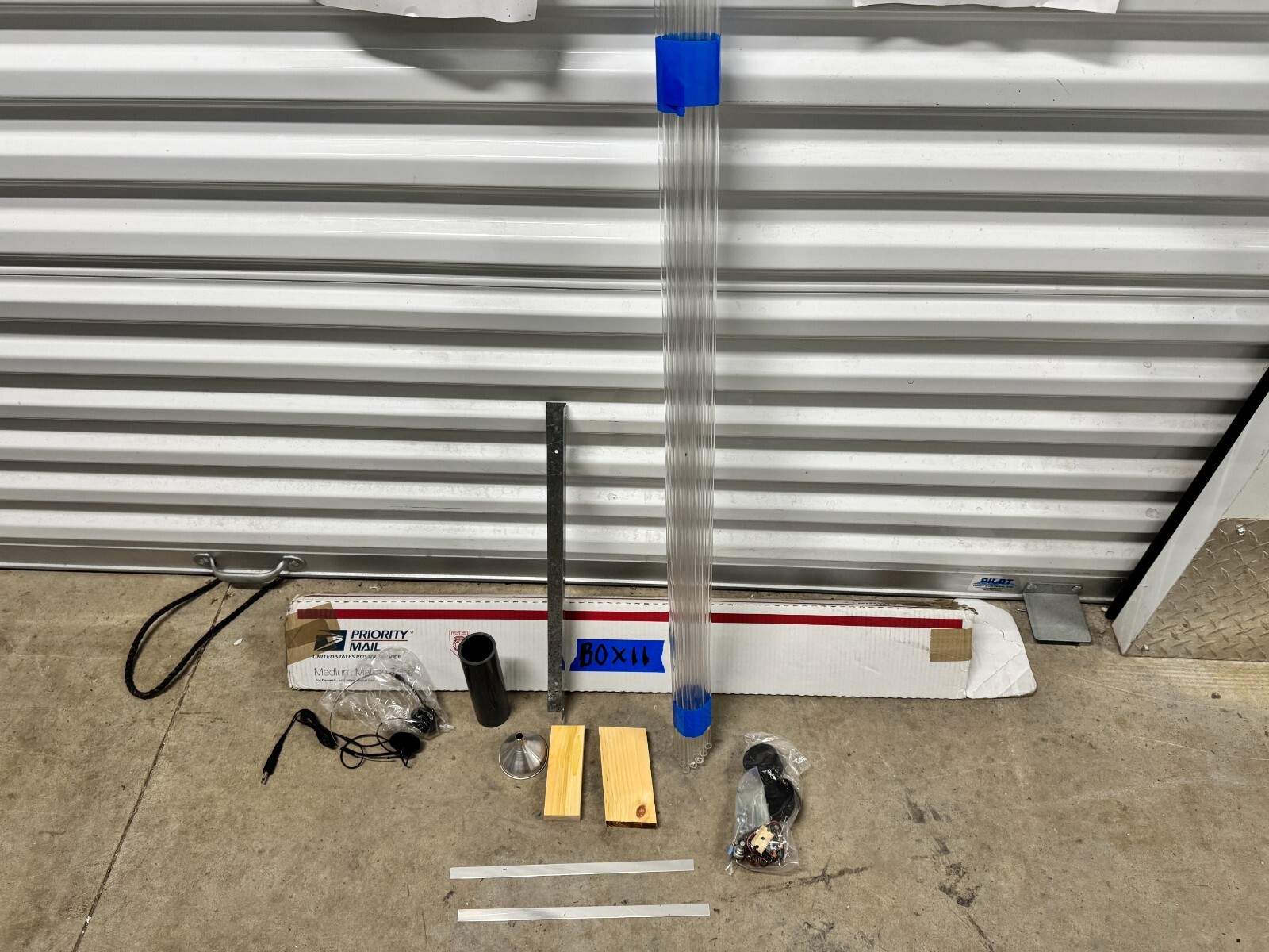 LOW NOISE AUTO AMPLIFIER WITH FILTER