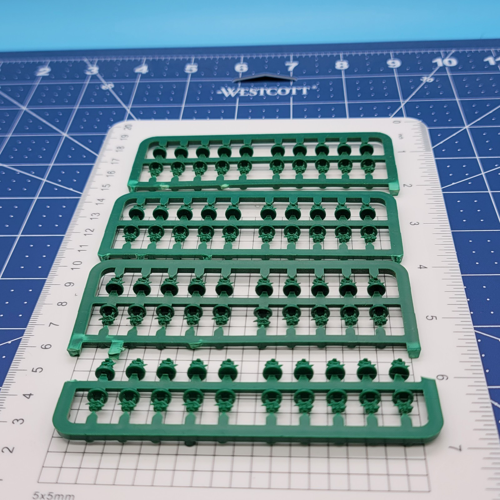 GW EPIC 40K ORKS - Green Orc Boyz 1 x 80 (4 Sprues) - OOP 6mm Plastic