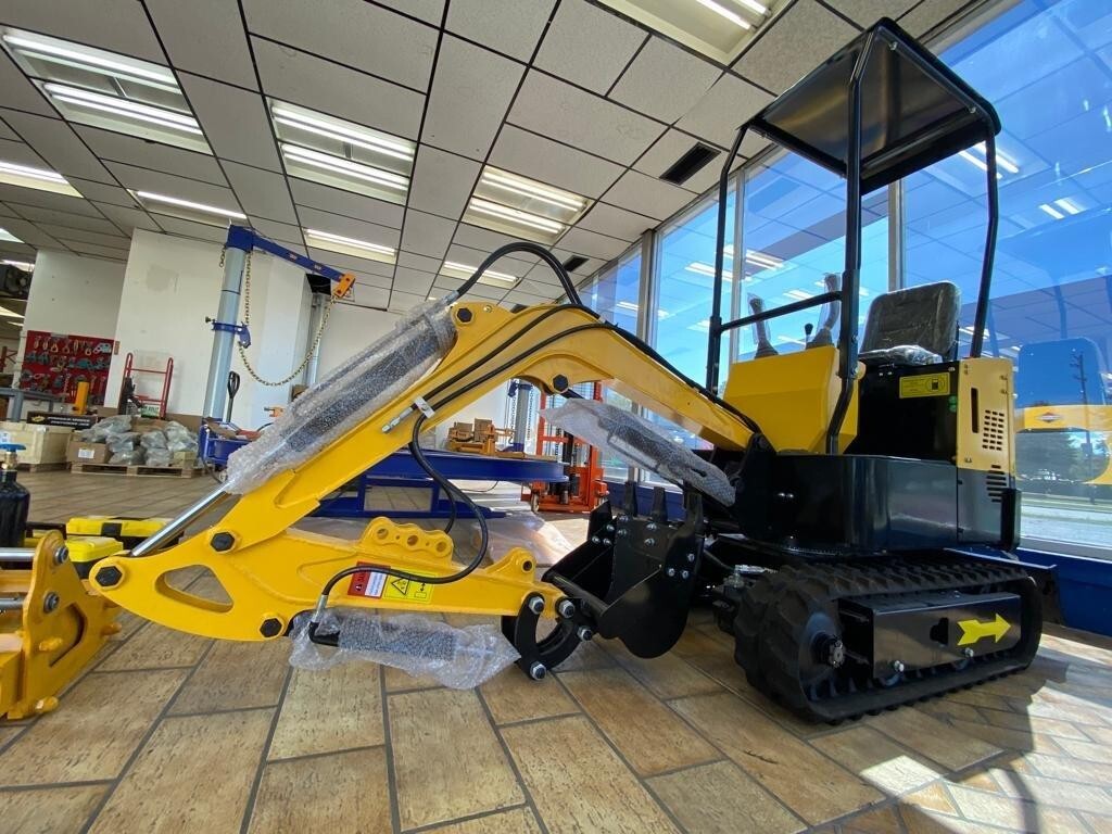 New Mini Excavator, EPA Certified USA Gas Briggs & Stratton Engine
