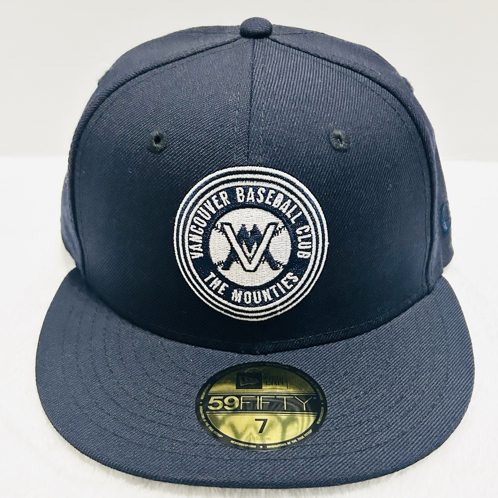 New Era Vancouver Mounties Team Logo MiLB 59FIFTY Fitted Hat Sz 7 Blue Baseball