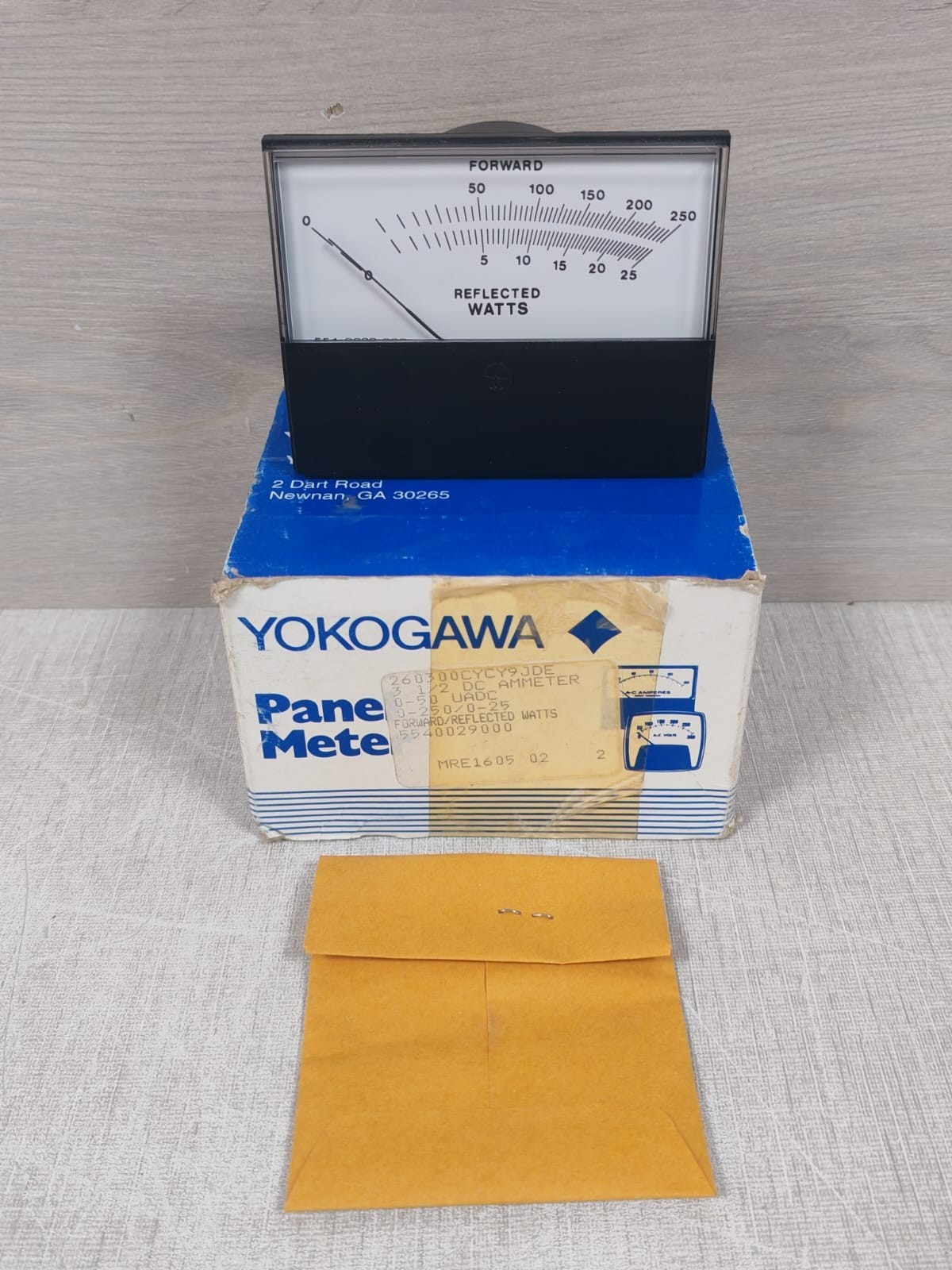 Yokogawa 260300CYCY9JDE 3 1/2 DC Ammeter Panel Meter MRE1605 02