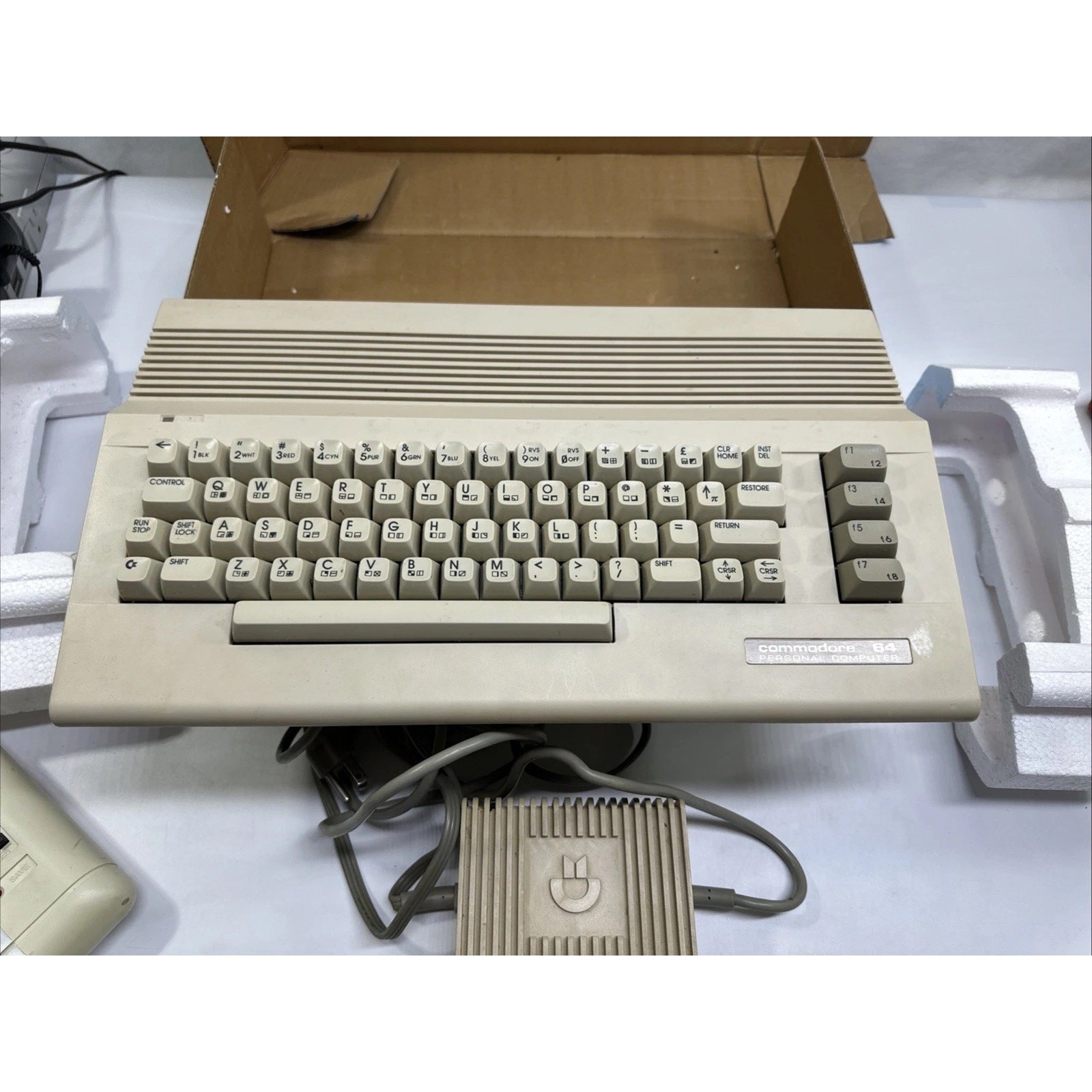 Vintage Commodore 64C Home Computer Console In Blue Box Working W/ Cassette