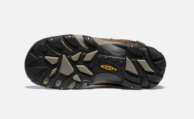 KEEN Targhee II Mid Hiking Boots Men- Color: Shitake/Brindle- SIZE 9 WIDE- NEW!