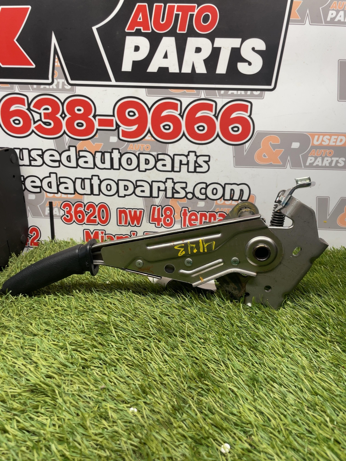 ✅ 2018 TOYOTA TACOMA Hand Brake OEM