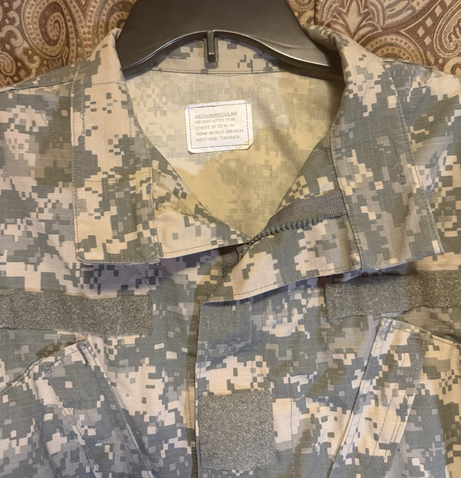 ACU Camo Zip Up Jacket Size Med-Reg Excellent Condition US Army/Paint Ball/Hunt
