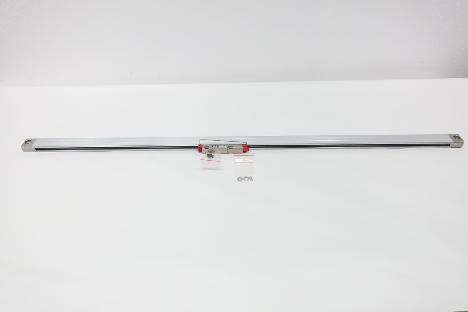 Heidenhain 605 379-0A Linear Encoder 920mm