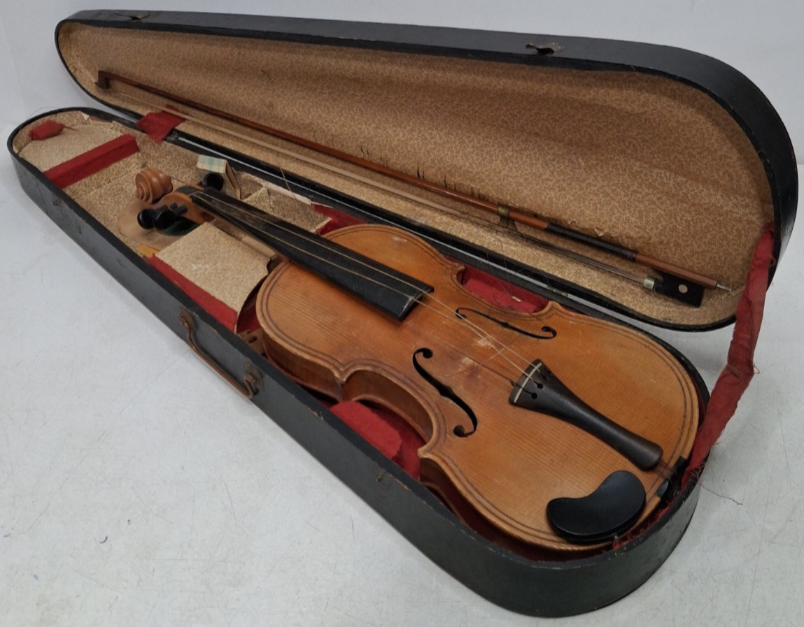 Antique Vintage Copy of  Giovan Paola Maggini Violin Case Bow Repair Needed 7/8?