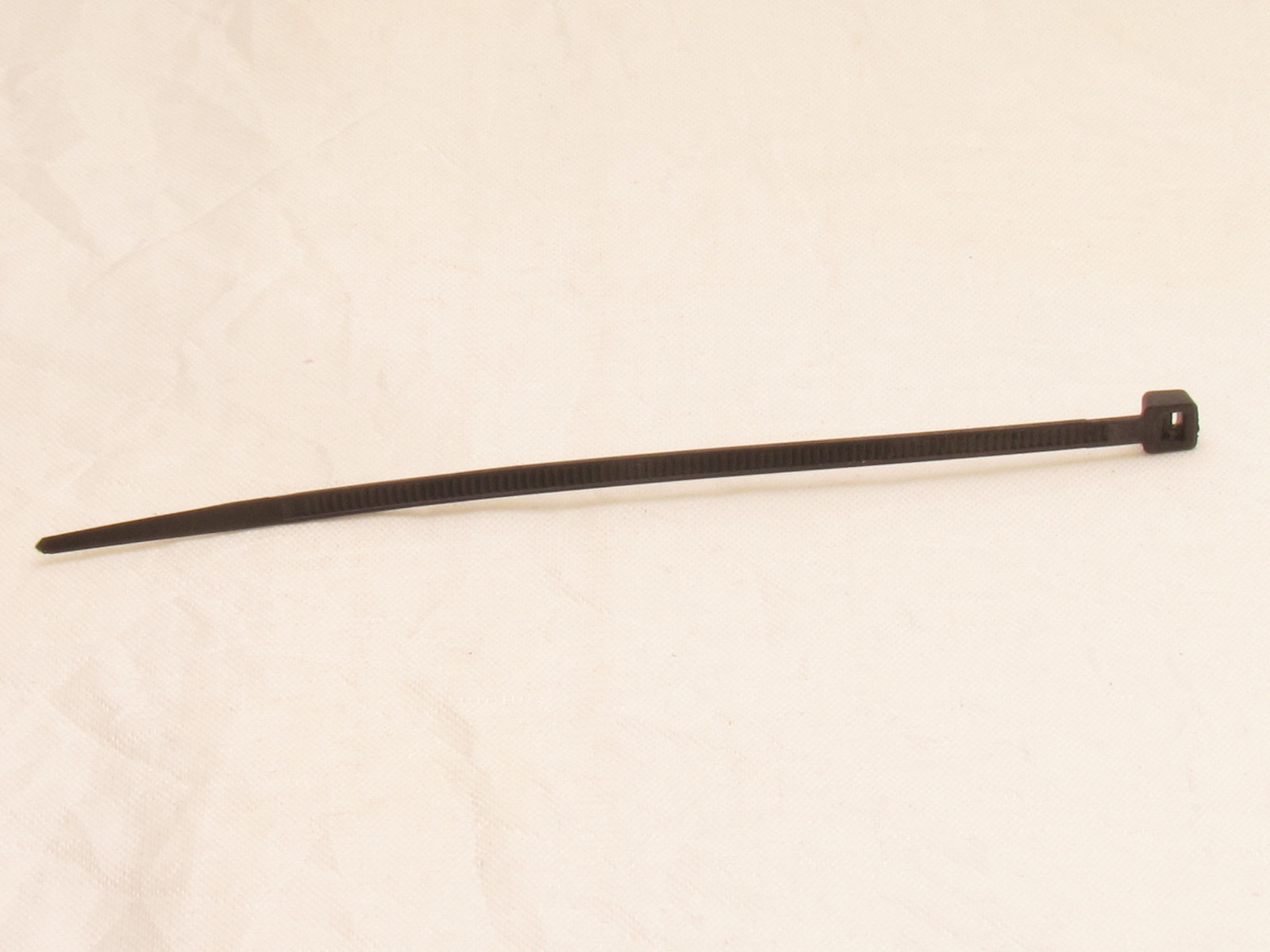100 X pcs Black 8" Tie Cord Strap 200mm Network Nylon Plastic Cable Wire Zip