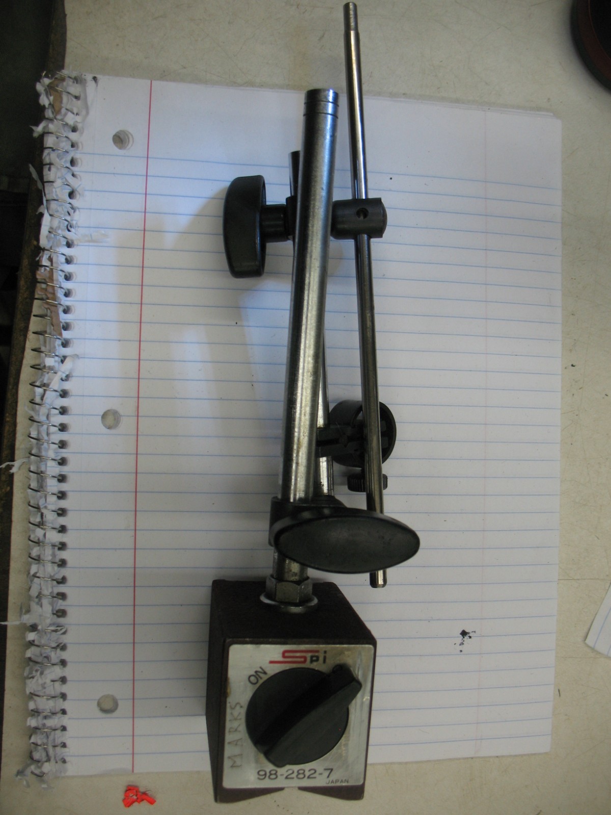 SPI 98-282-7 Magnetic Base Stand Indicator Holder In excellent condition