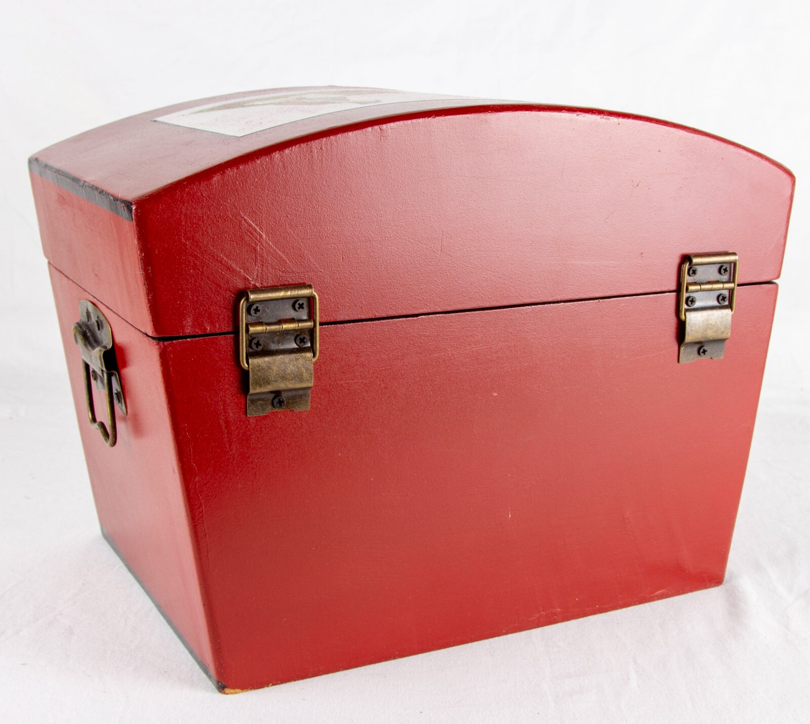 Red, Asian themed keepsake box, 11" x 8" x 7"