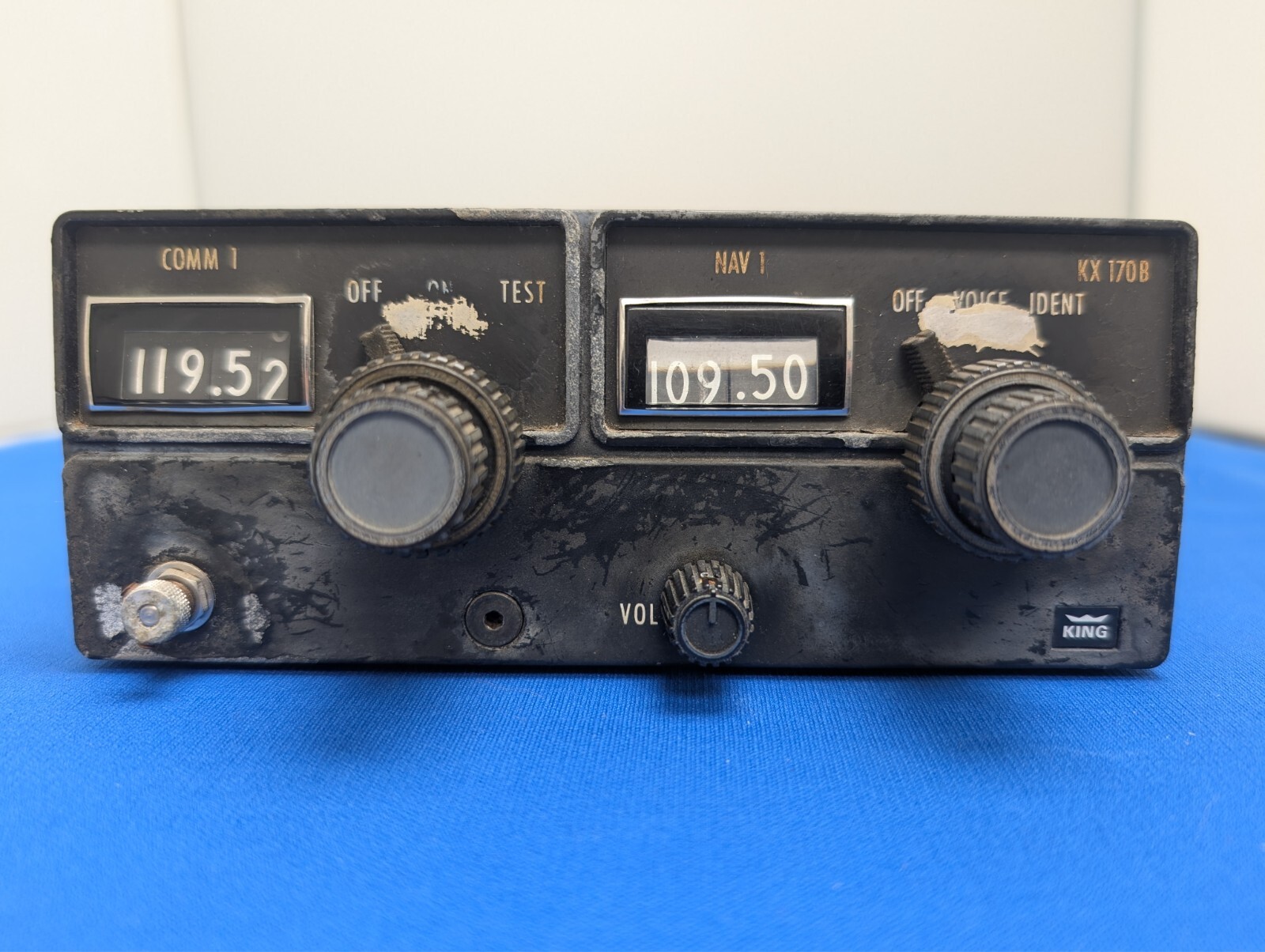 069-1020-00 King KX170B Nav/Comm