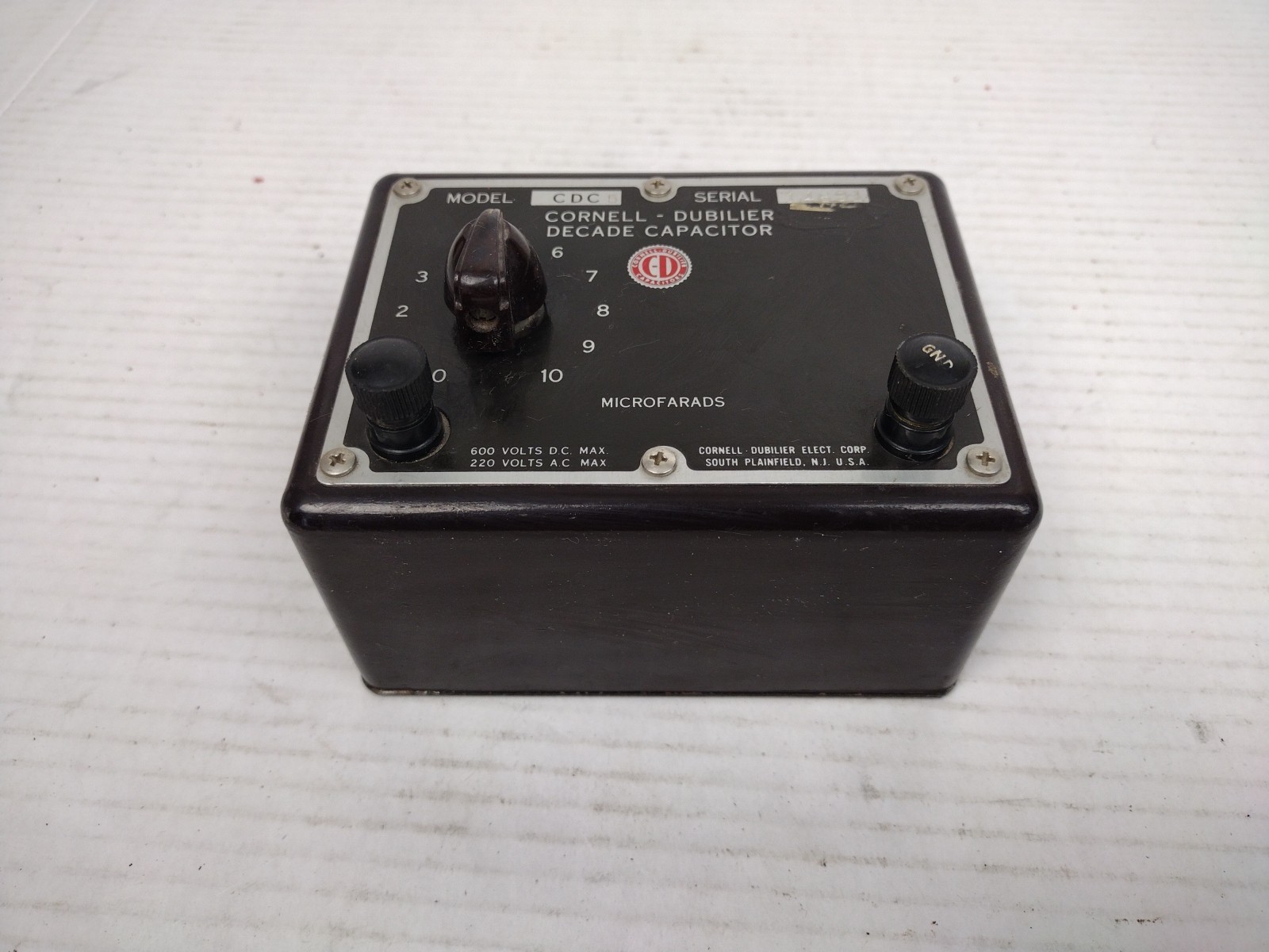 Vintage CDC Cornell Dubilier Decade Capacitor Electronics CDC-5 Untested