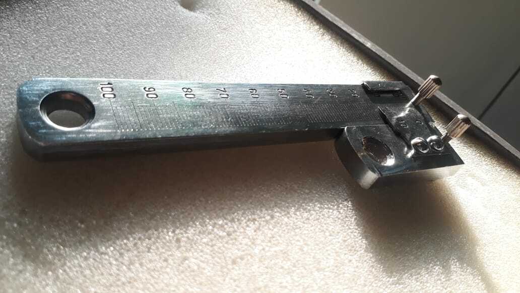 Vernier Type Young Model Apparatus. Made in India.
